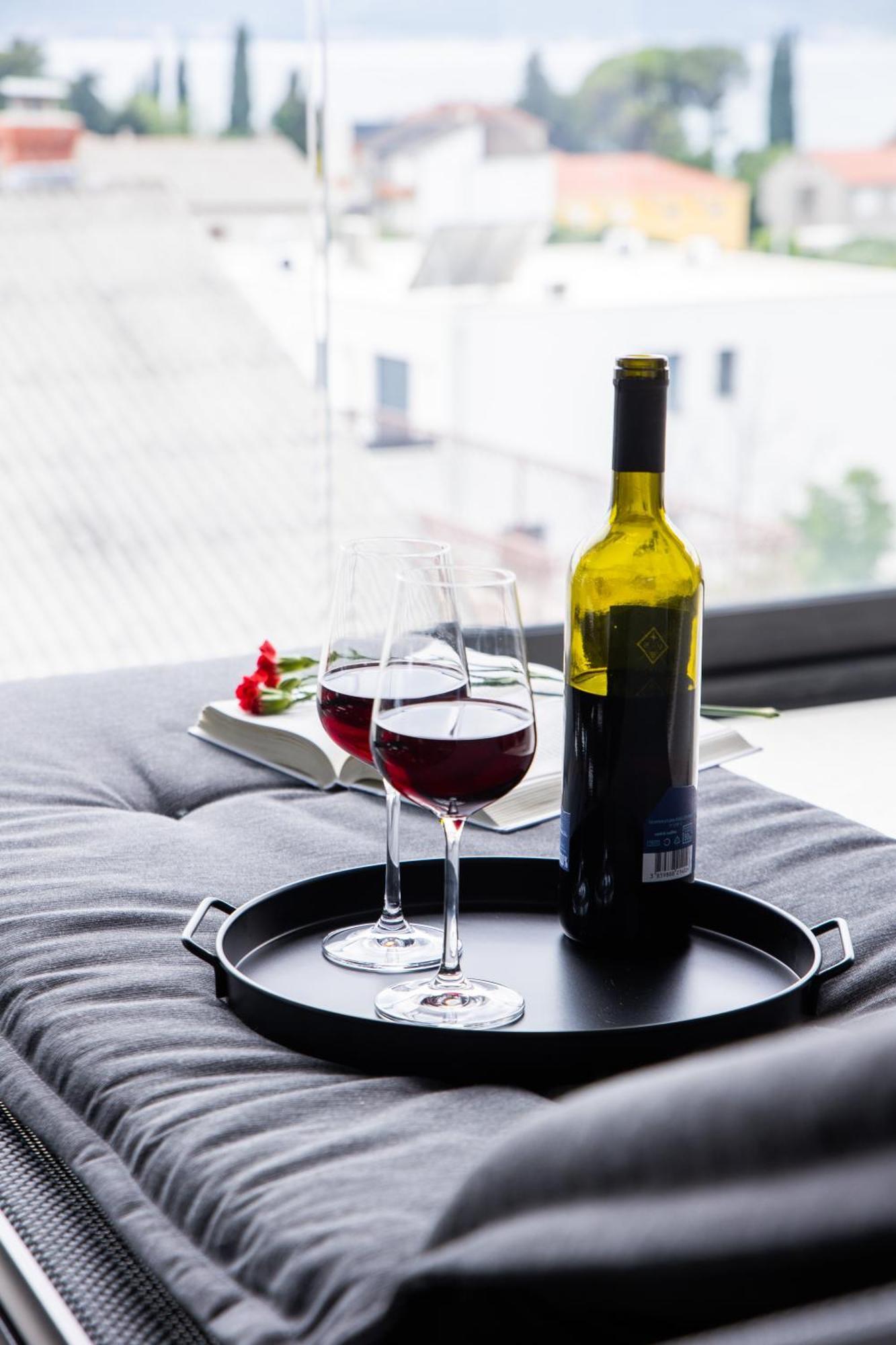 Apartment M&a
