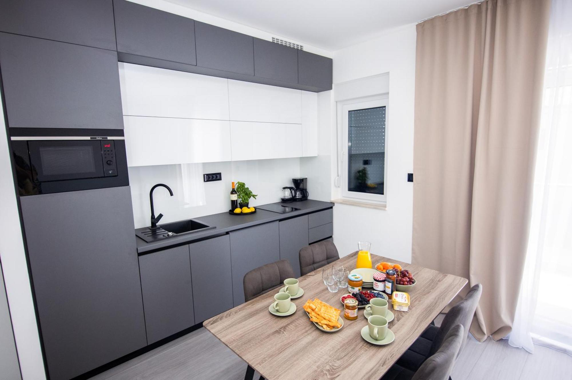 M&a Apartment
