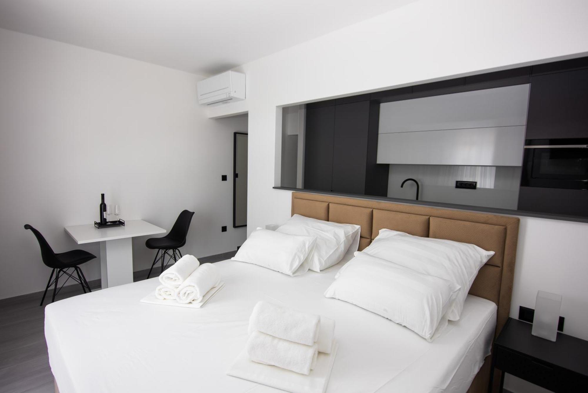 Apartment M&a *