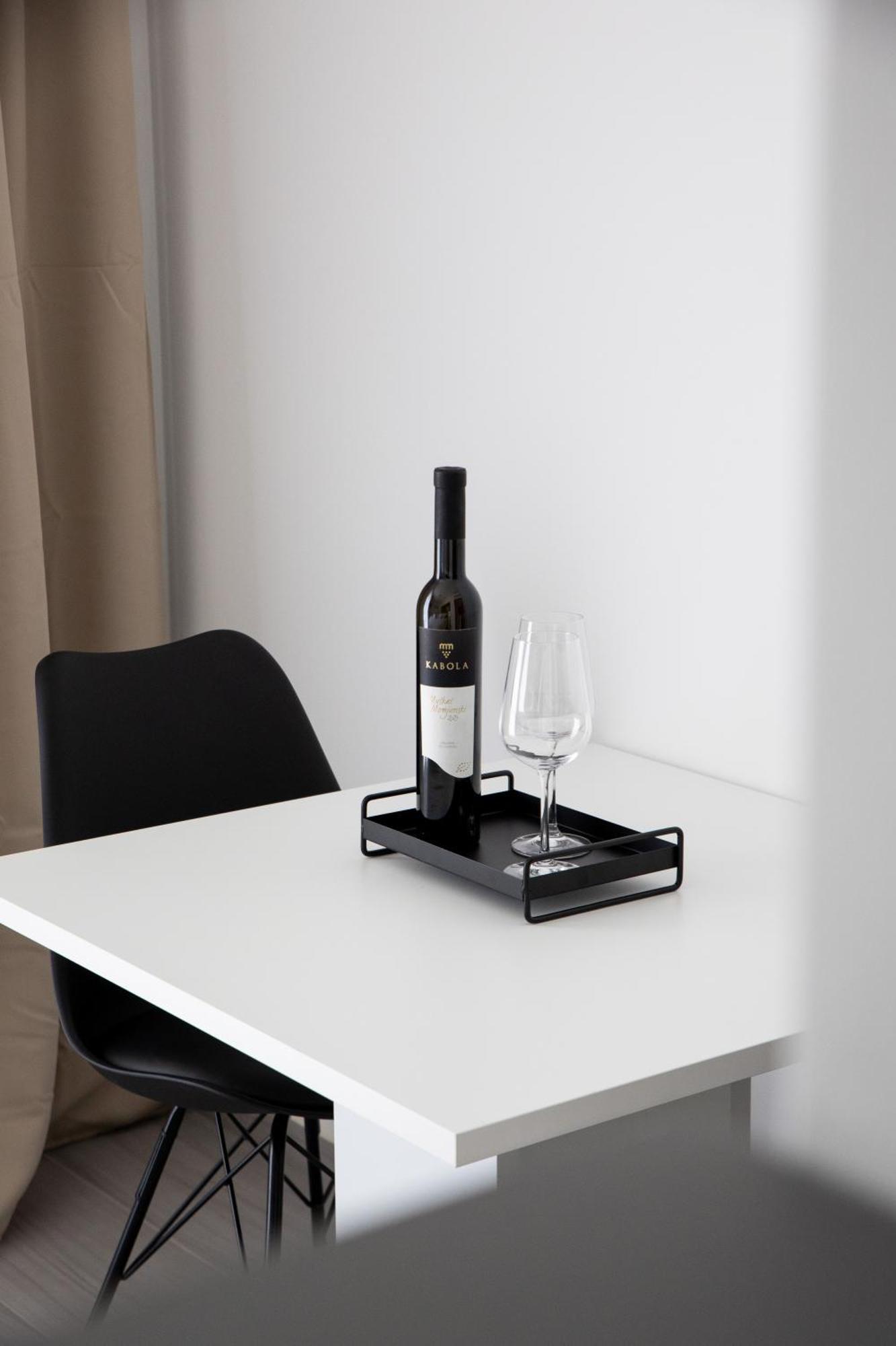 M&a Apartment *