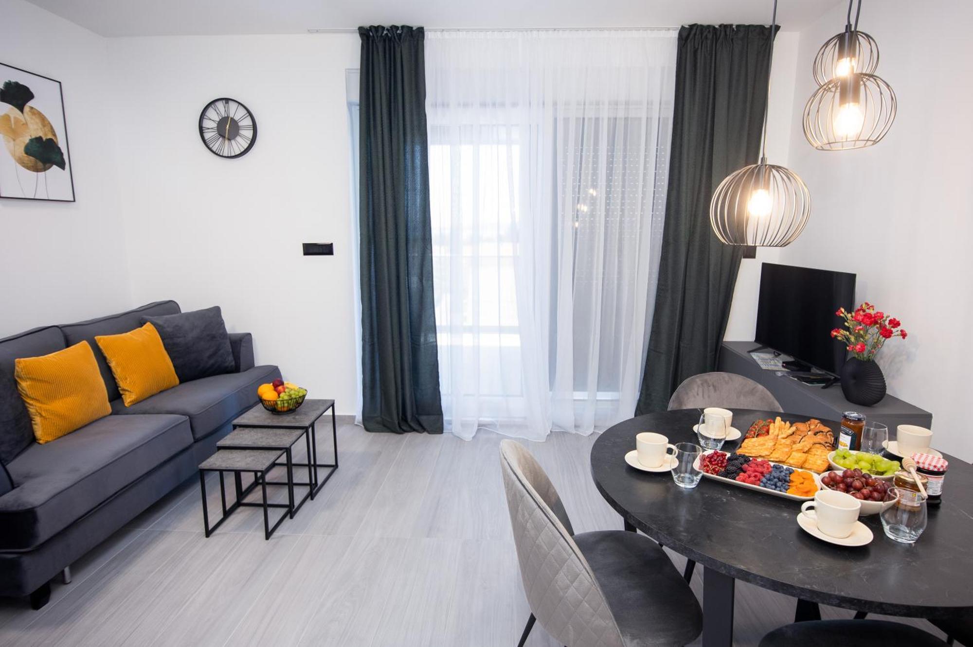 M&a * Kastela
