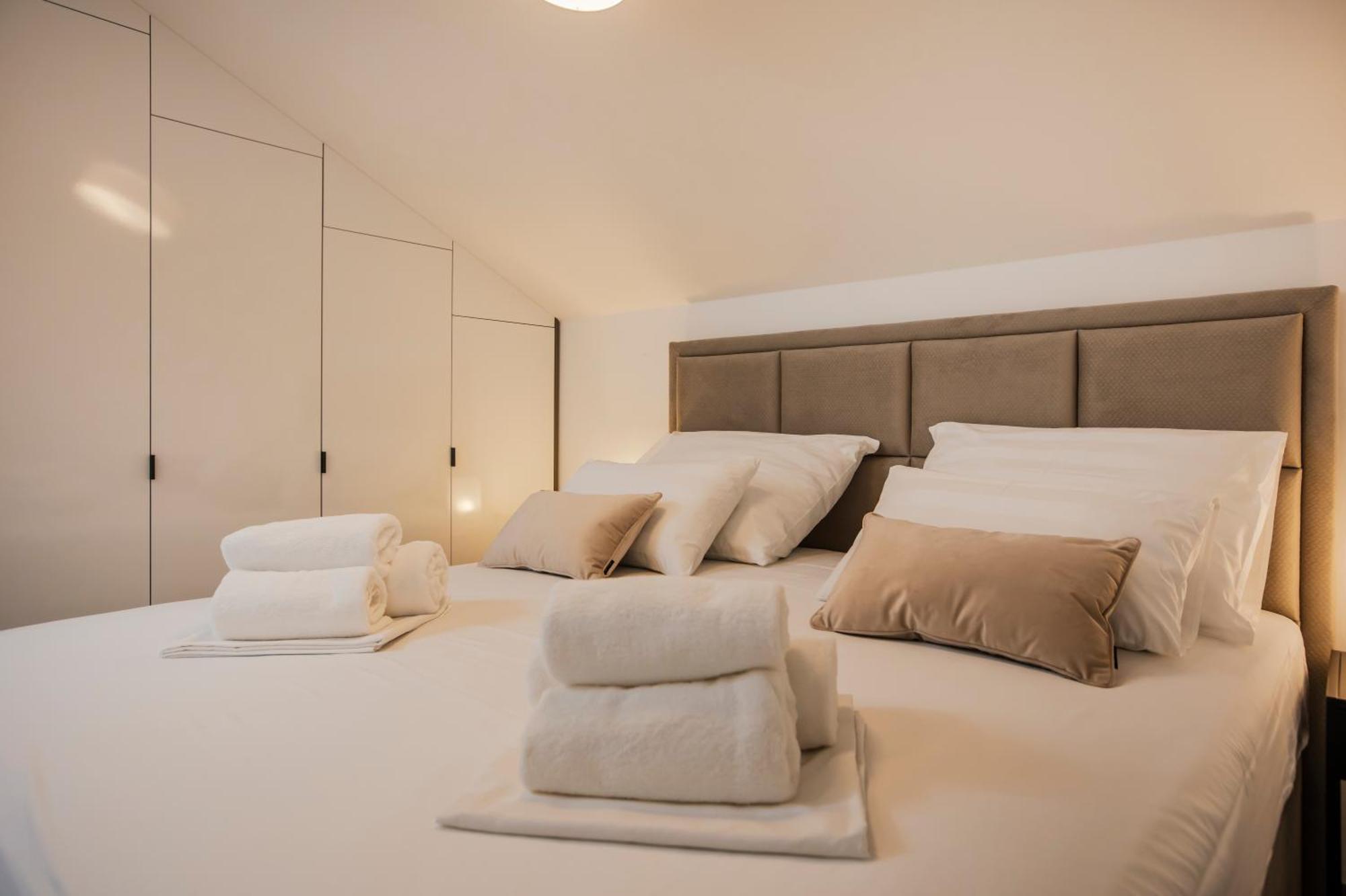 M&a Apartment *